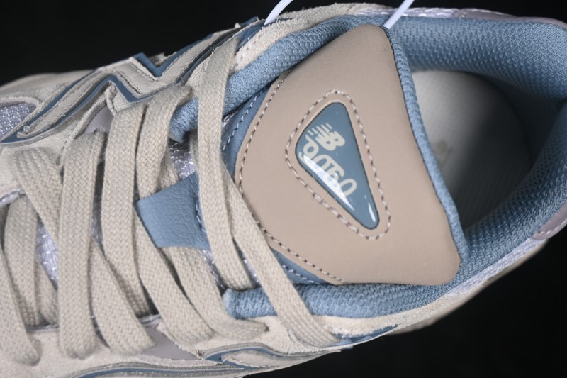 New Balance NB9060 Retro Running Shoes with ABZORB Cushioning and Suede Overlays - U90601RJ