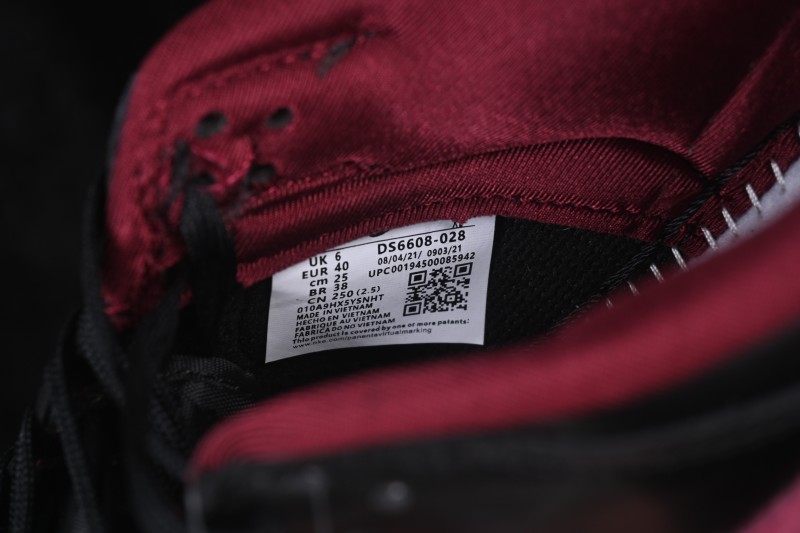 Nike SB Dunk Low Premium Custom Skateboarding Shoes - DS6608-028