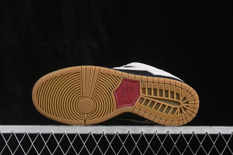 Nike SB Dunk Low Skateboarding Shoes with Padded Collar and Zoom Air Cushioning - HQ1625-500