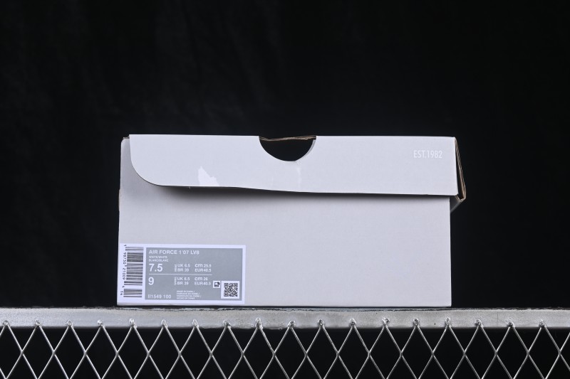 Nike Air Force 1 '07 Low Basketball Shoes with Full-Length Air Cushion - II1549-100