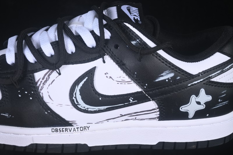 Nike SB Dunk Low Skateboarding Shoes with Lace-Up Closure - DD1391-100