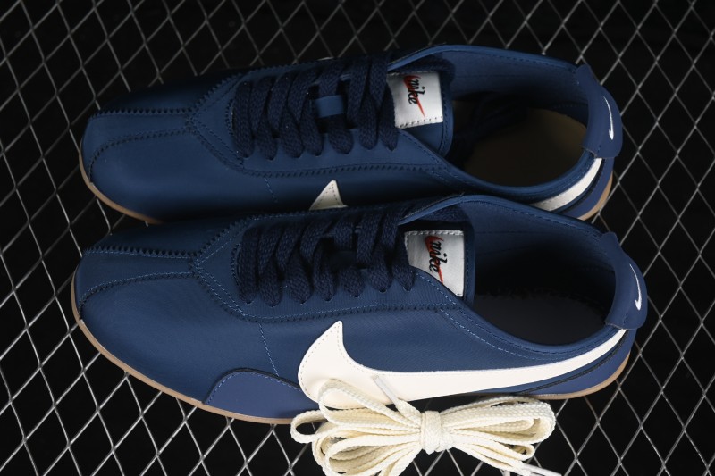 Nike Moon Shoe SP Lifestyle Low-Top Casual Sneakers with Retro Thin Sole - IW0955-400