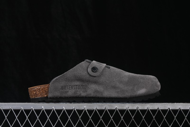 Birkenstock Gizeh Sandals with Soft Leather Velvet Uppers and Cozy Fleece Lining - 0560771