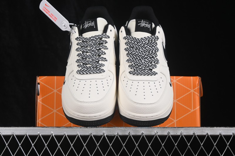 Nike Air Force 1 '07 Low Sneakers with Full-Length Air Cushion - GS2288-007